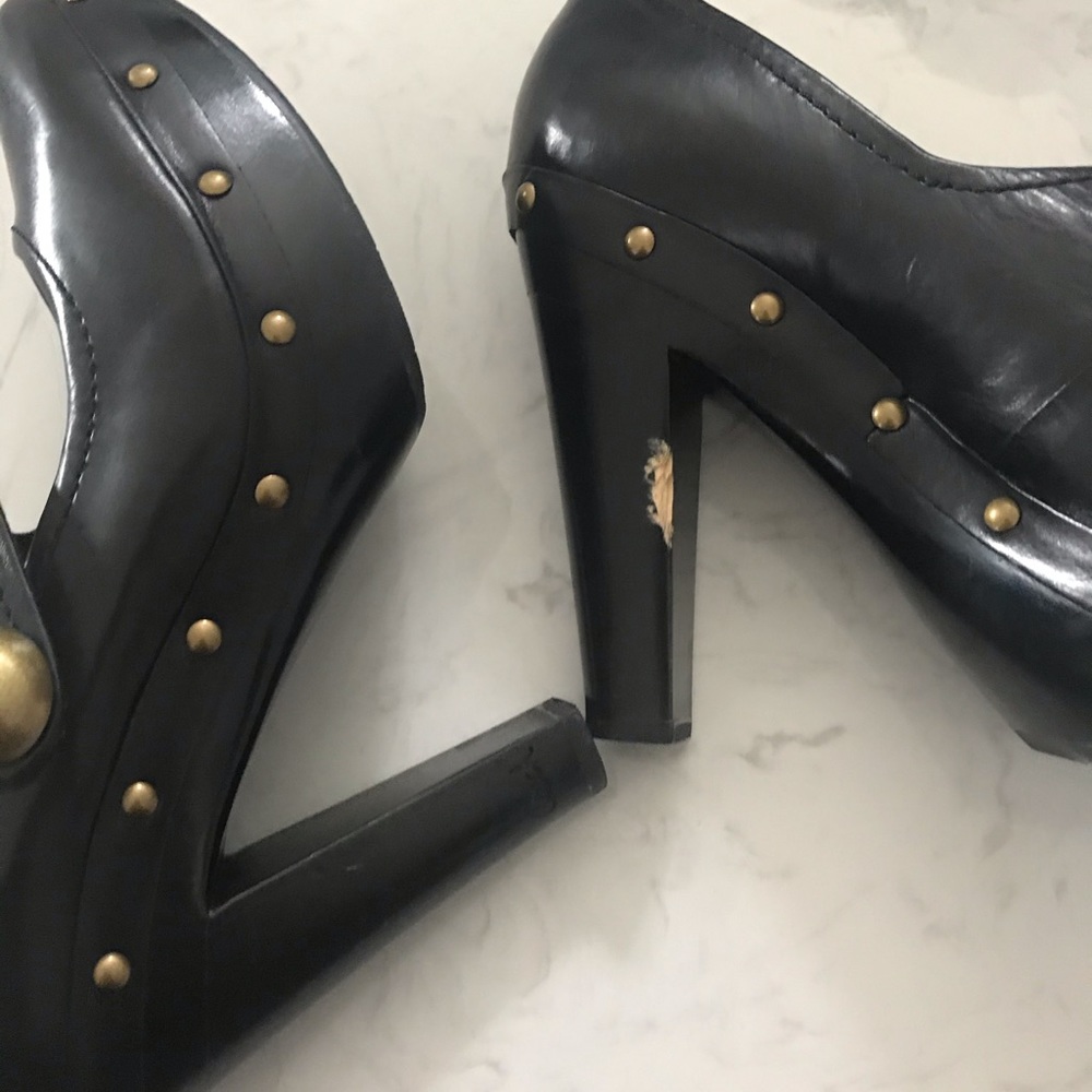 💝💝💝Gorgeous Pair of Coach Pumps Studded 💝💝💝 - Picture 8 of 8